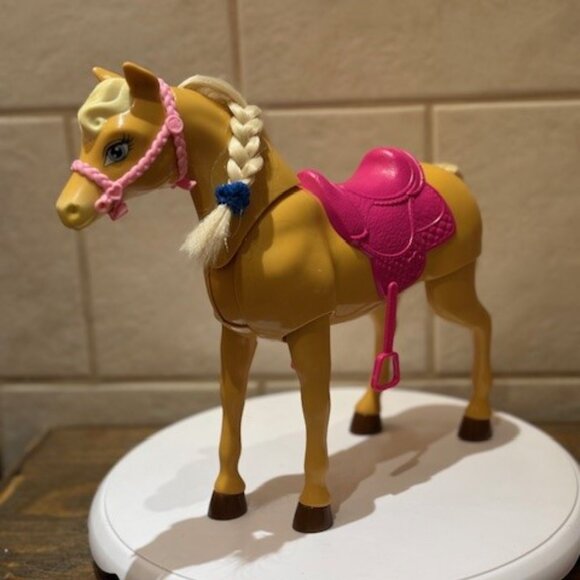 Mattel Barbie Tawny Horse Palomino With Pink Saddle Blue Eyes 2013 - Picture 5 of 7